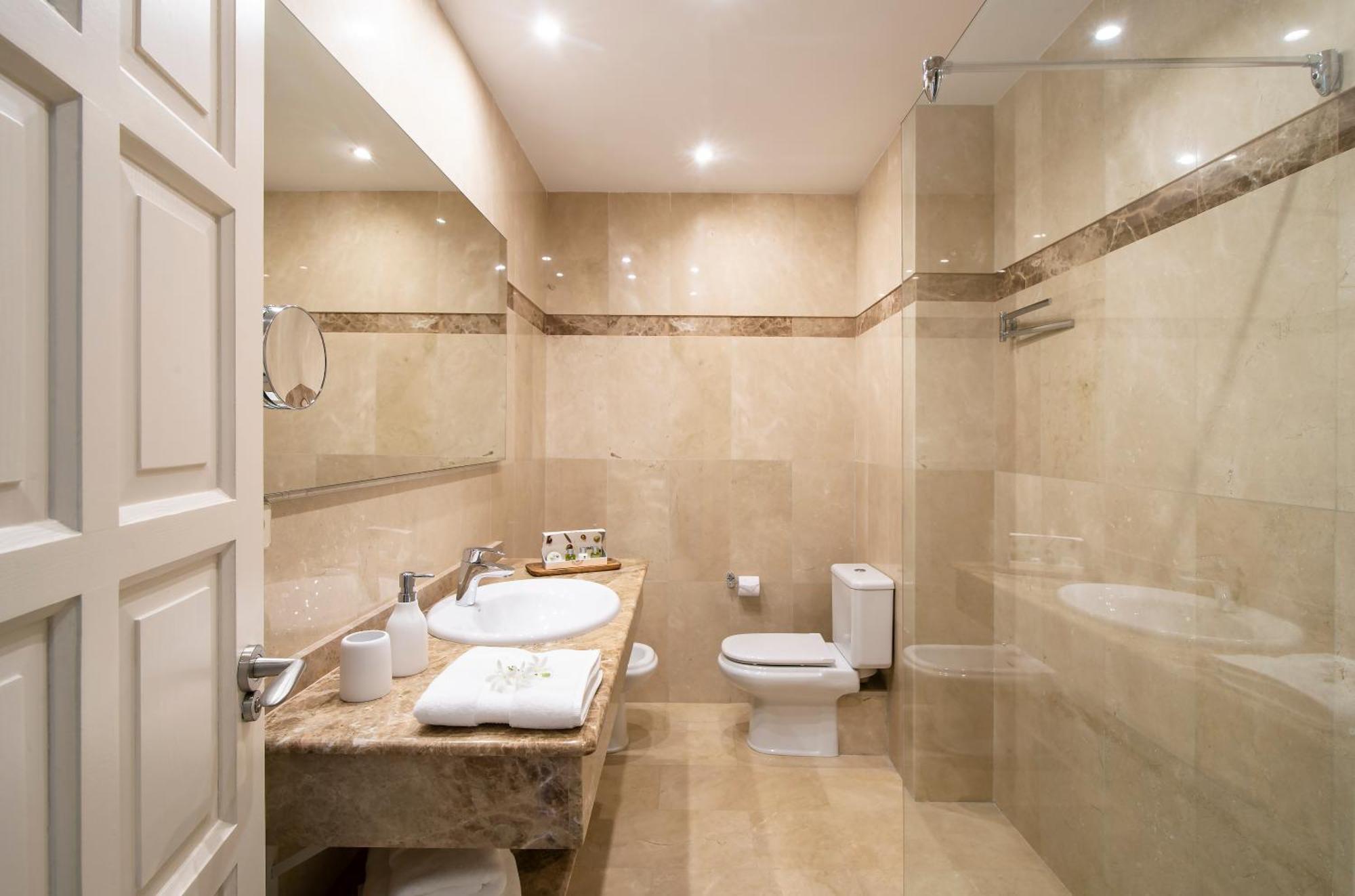 Puerto Banus, An Ideal Escape! *